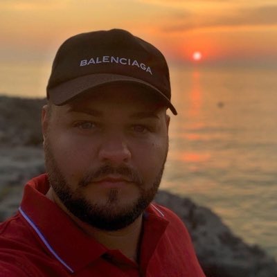 ASchillacidj's tweet photo. #NuovaFotoProfilo https://t.co/RIWGN0afPm