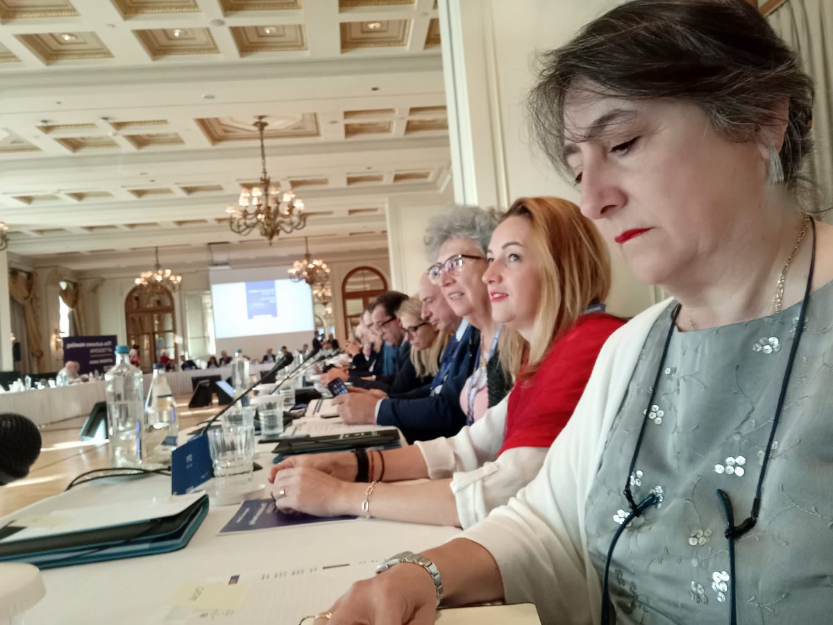 uapfe's tweet photo. Por parte del @CSCAE , asiste la presidenta de la @uapfe, Arancha Espinosa Galindo https://t.co/xZkbYwbsXT