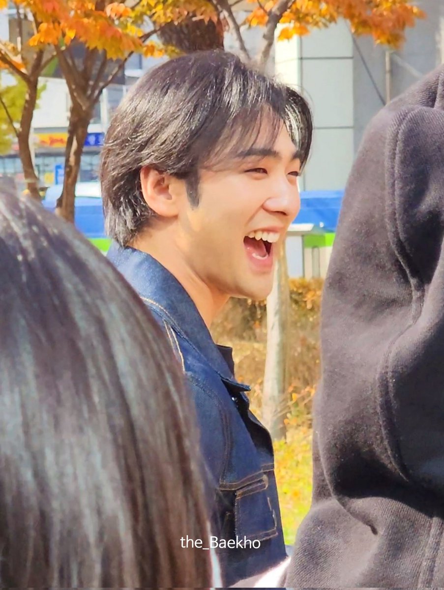 the_Baekho's tweet photo. 221023 인가 미니팬미팅 백호

꺄앙 아기... 귀여워..🥲❤️
도노들이랑 챌린지하는데 이렇게 행복해해ㅠㅠ

#백호 #BAEKHO #강동호 #KANGDONGHO https://t.co/w9WWApExiH