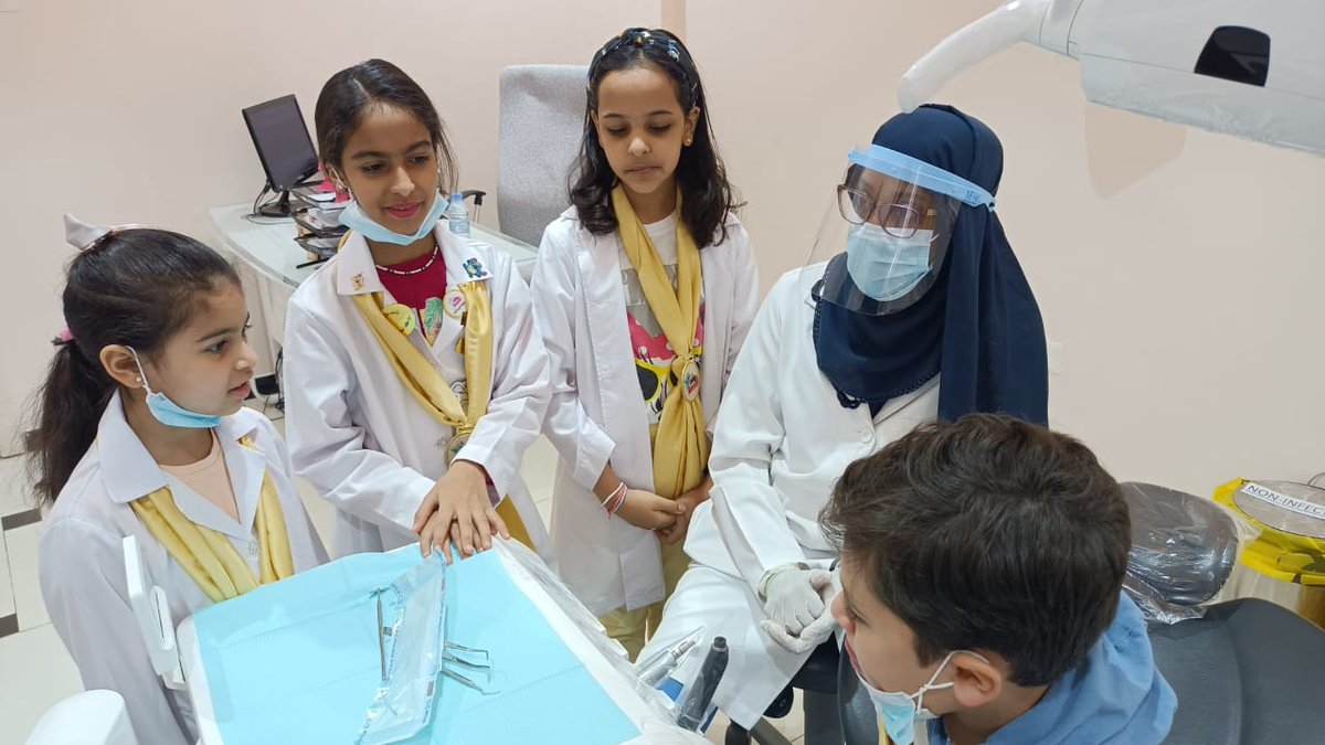 csdm1382's tweet photo. نفذ فريق رواد الصحة التطوعي بجمعية التنمية الأهلية بقباء بالمدينة المنورة بالتعاون مع عيادات البكاري  ورشة عمل العناية بالفم والأسنان والفحص المبكر للأسنان لفريق رواد الصحة وامهاتهم ضمن مبادرة ( ابتسامتي ) 
@Health_pioners2 
@albakkari_med 
@ncnp_sa 
@SaudiNVG https://t.co/4G2CkCIIDM