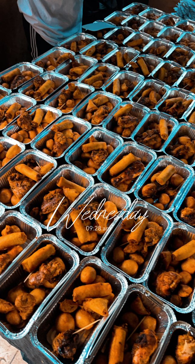 cocktailsNchops's tweet photo. Happy new week my lovely people, may we all smile through out this week 😊 
While we serve you small chops in your events, offices,weddings &amp; all occasion
08056110277 or DM us for your daily(Same day delivery)
orders &amp; events😊🤗🍗🥓
#SmilingThroughTheWeek 
#cvchops
#smallchops https://t.co/sEF97kqF7H