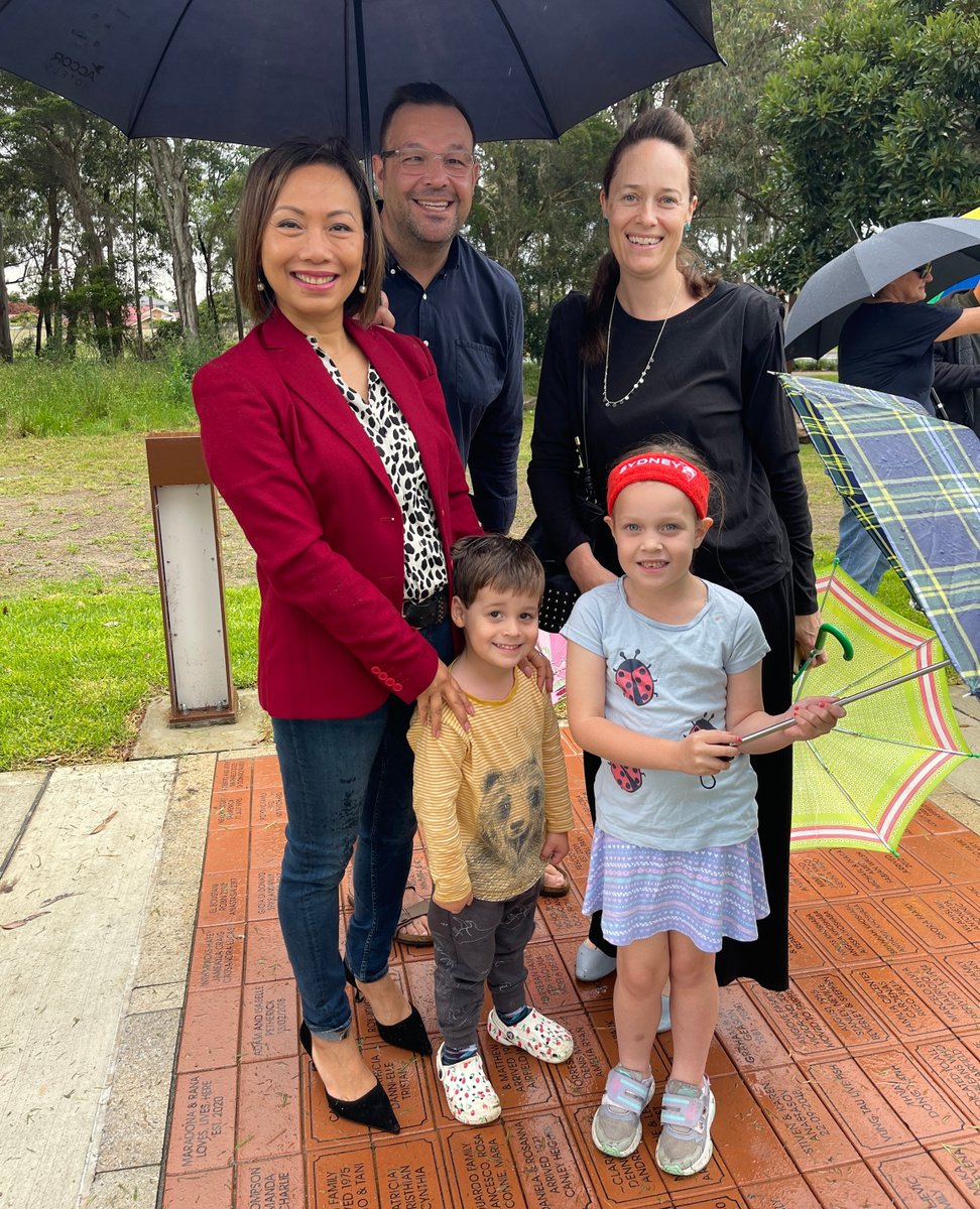 dai_le's tweet photo. Hope you all had a good weekend, despite the rain.
It was a busy weekend for me, attending a few community events across our city of Fowler. Here are some snaps from the various events over the past two days!
#FowlerCommunity #DaiLeMP #Community #storytelling https://t.co/cHKKaSVnSi