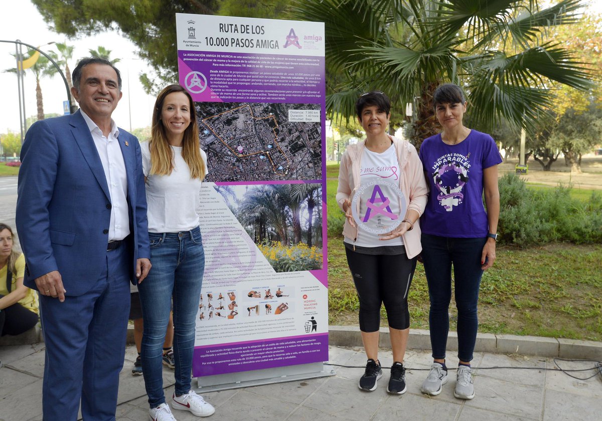 🚶‍♀️ Desde el @AytoMurcia hemos creado una ruta saludable de 10.000 pasos, la ruta #Amiga, en colaboración con la asociación @AmigaMurcia. Las mujeres que padecen cáncer de mama necesitan nuestra ayuda 🫶 Octubre es rosa y #Murcia también lo es. 🎀#OctubreRosa #SúmateAlRosa