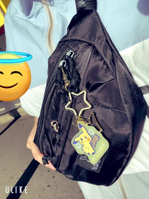 今日はポケモンバックとシャンデラのリングとめっちゃ見えずらいけどコイルのイヤカフでポケモン尽くしだった、最高 