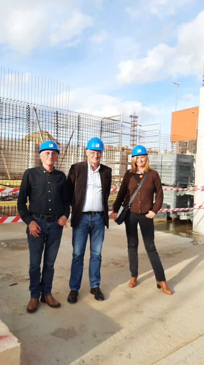 groenbeernem's tweet photo. "Dankzij Groen wordt nieuw Beernems zwembad heel duurzaam en energiezuinig. Zonnepanelen, zonneboiler, warmtepompen en nog meer milieuvriendelijke technieken zorgen hiervoor", aldus schepen Jan Vanassche.
https://t.co/gTUm5g7Tpp https://t.co/TPBgGJUX0B