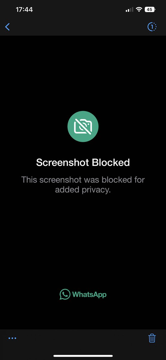 v0gina's tweet photo. new whatsapp update: you can no longer screenshots one time photo… https://t.co/IaNQjwFRDC