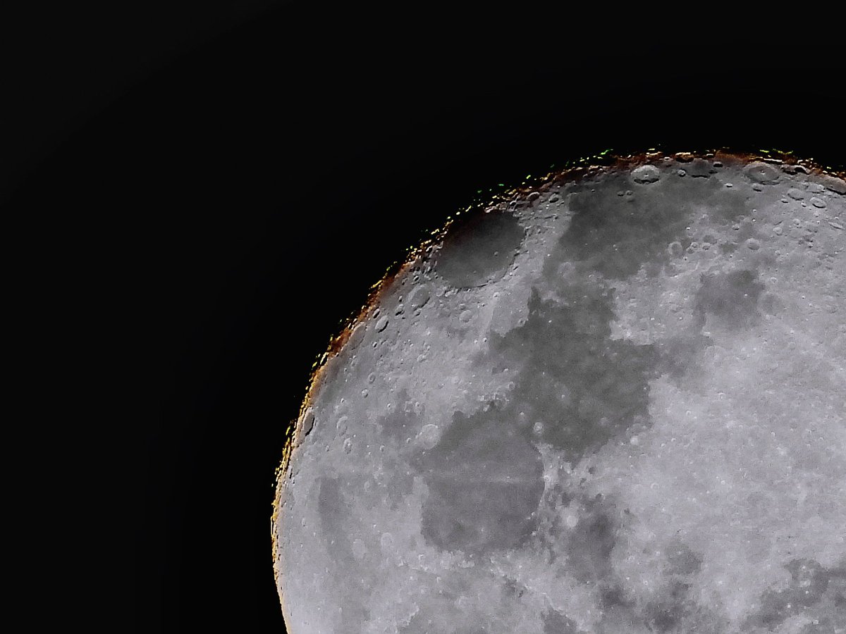 z4n4774's tweet photo. #nasaartemisprogram #nasaartemis #musk #ellonmusk #moon #moonphoto #moonart #nft #nftart #nftgallery https://t.co/I9Pf4ElUrs