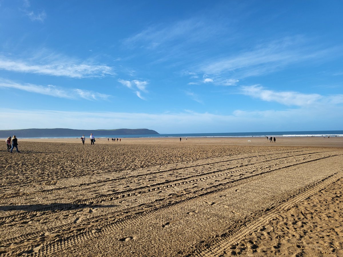 Paul1Little's tweet photo. Quite a pleasant morning in Costa Del Woolacombe @teamactiveja. Don't suppose you are here? https://t.co/XLdI4raMcL