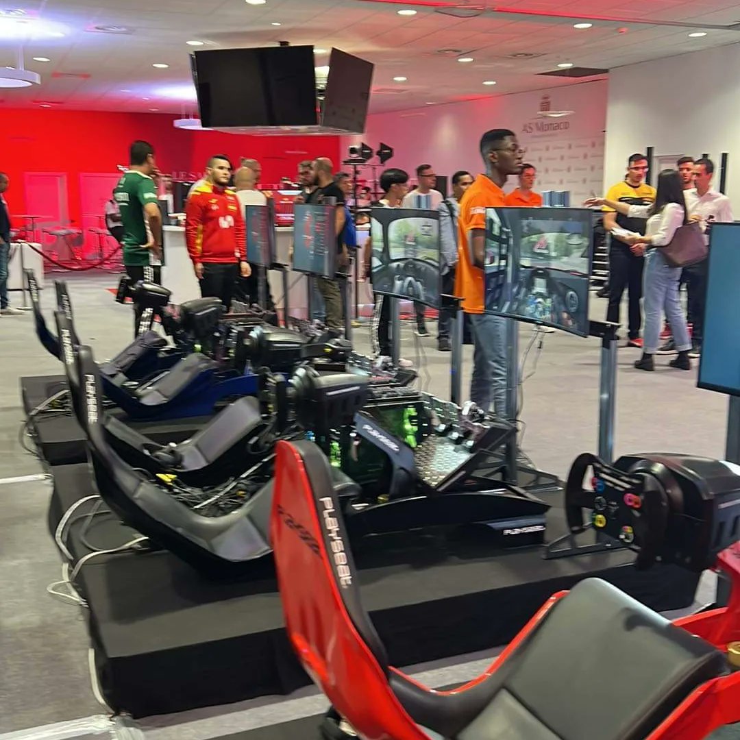 HUNESZ's tweet photo. #assettocorsa 🇭🇺 Már csak néhány óra és a pilóták versenybe szállnak a világbajnoki címért!
Nézd velünk a Facebookon vagy a https://t.co/fUUopsDSlC csatornán 13:30-tól.
#teamhungary
@tippmixpro #HUMDA @IeSF_Master
@MonacoSRWC
@DavidToth_8 https://t.co/WPbEQUtHYs