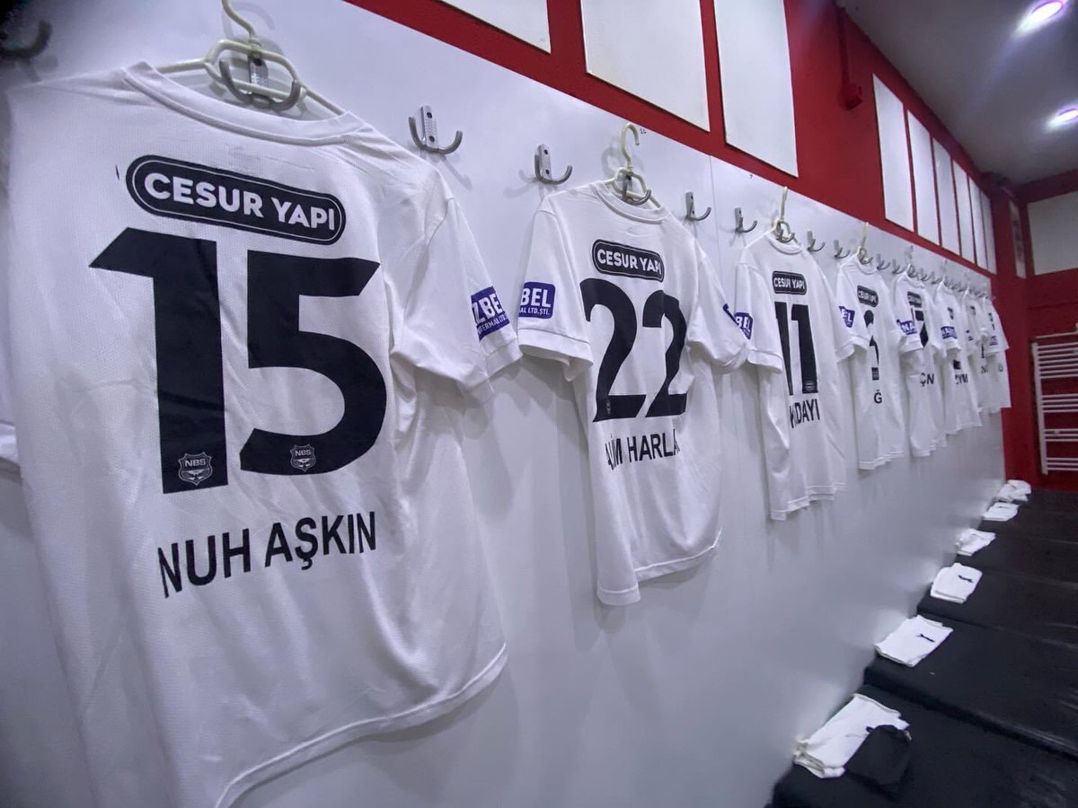 nazillispororg1's tweet photo. Soyunma Odamız Hazır 🖤🤍

#NBSvERZ
#NazNazınMaçıVar
#HaydiNazilli
#GösterGücünü https://t.co/YdX0osU6Dm