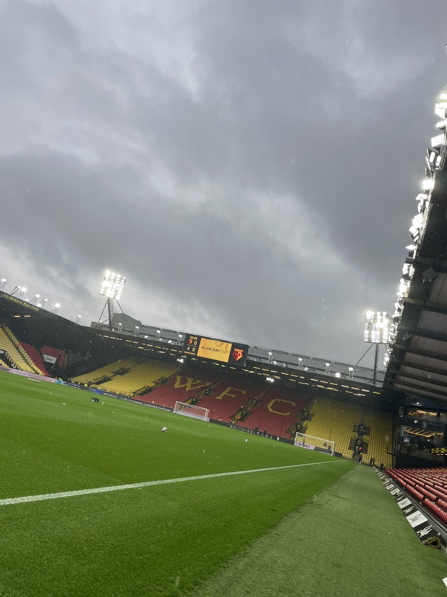 1HHornet's tweet photo. I do love The Vic under the lights (but at 10am) #watfordfc #absolutelybuzzing https://t.co/onzScCwiyx