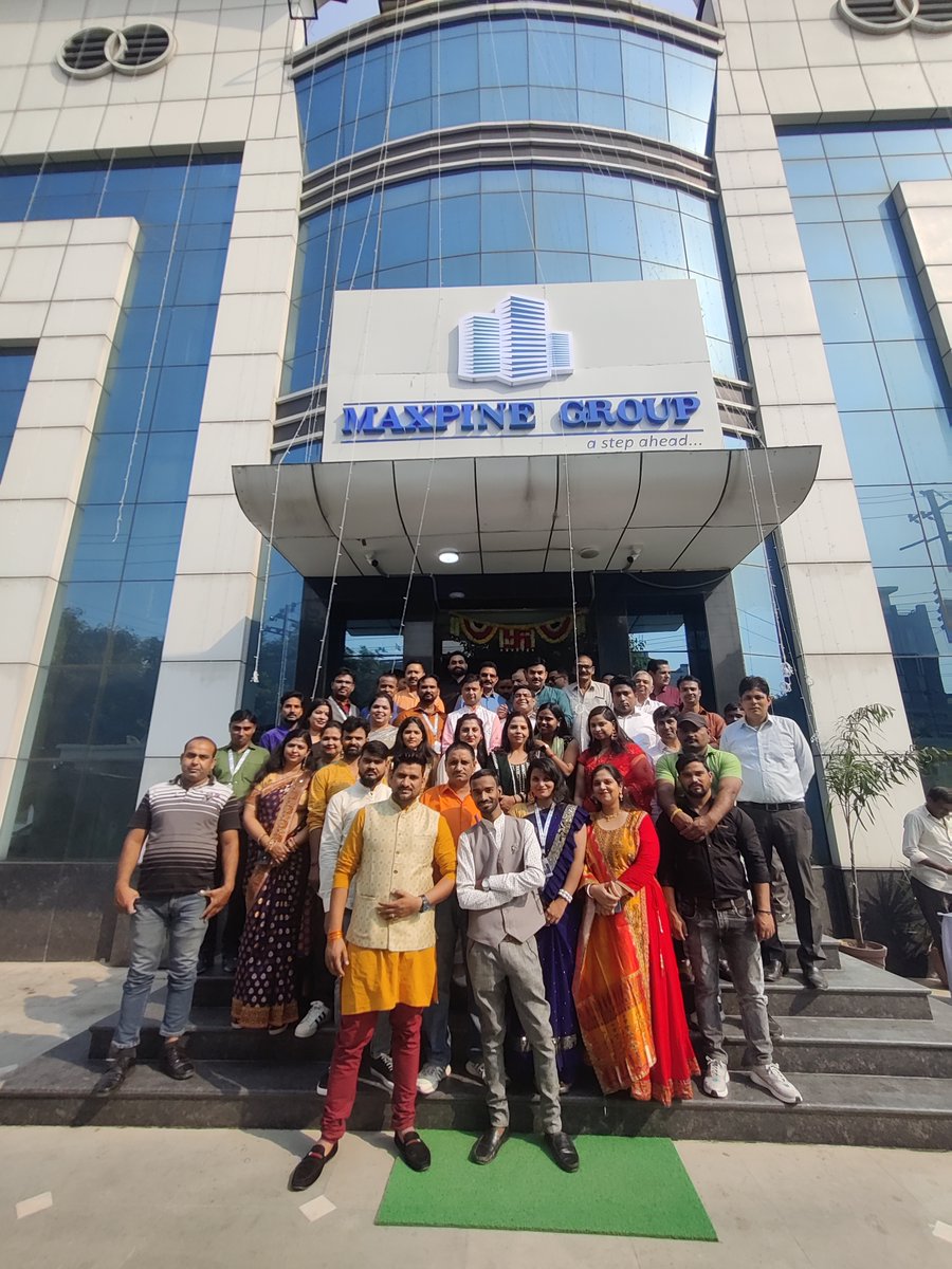 maxpinedevloper's tweet photo. The festival of lights is here. Happiness is in the air. It's Diwali everywhere. Diwali Celebration in the Maxpine Group. Happy Diwali to Everyone. #HappyDiwali #Diwaliinoffice #DiwaliCelebration #DiwaliFestival #MaxpineGroup #MaxpineDeveloperIndia #TheLakeCity https://t.co/hXxEpwHyY4
