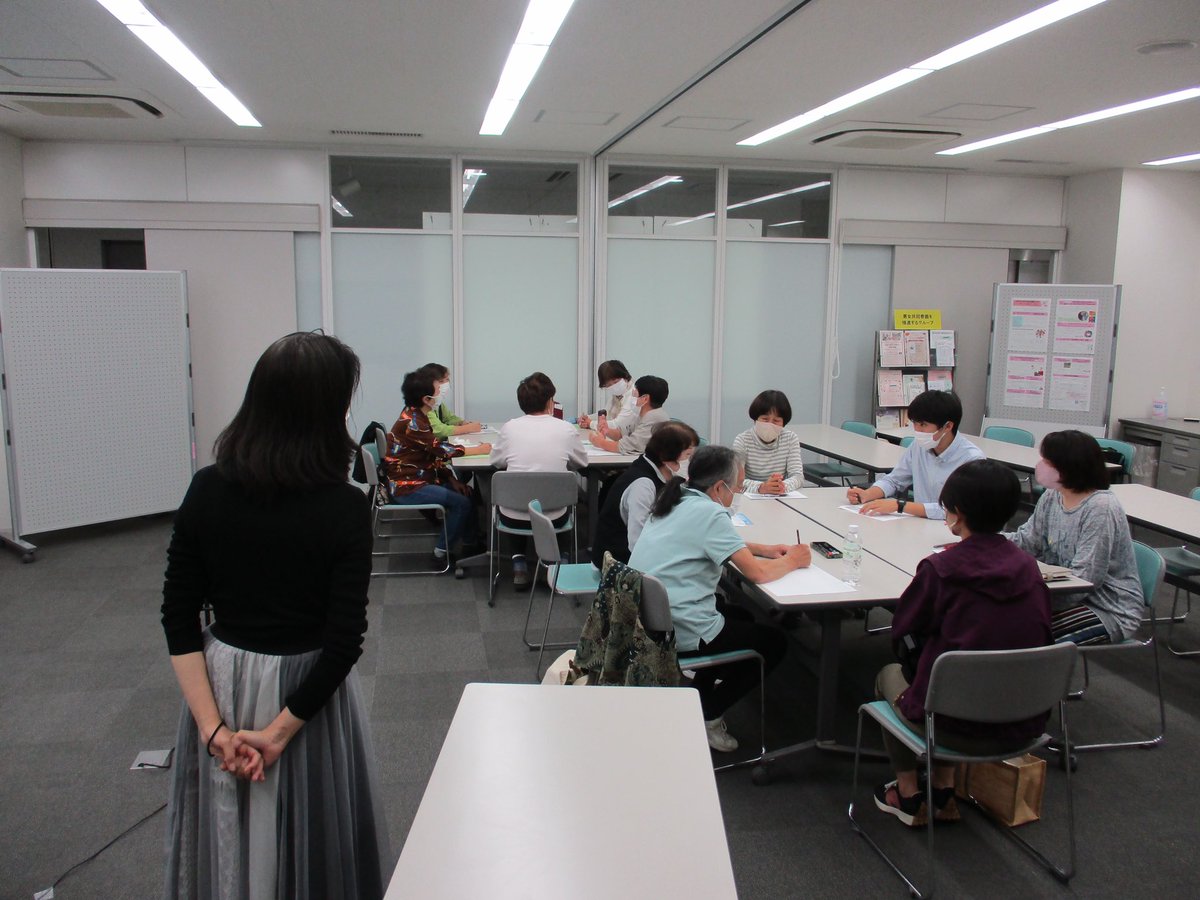 yc_balloon's tweet image. 本日は摂津市で講演を行いました🎈

ふうせんの会の活動やケア体験をお話しさせて頂きました✨✨

後半の時間では当会が実施している“つどい”のような形で感想を共有が出来たり貴重な交流をさせて頂きました☺️

今後も会の活動や1人でも多くの方に知って頂けるよう活動していきたいと思います🌈🌈