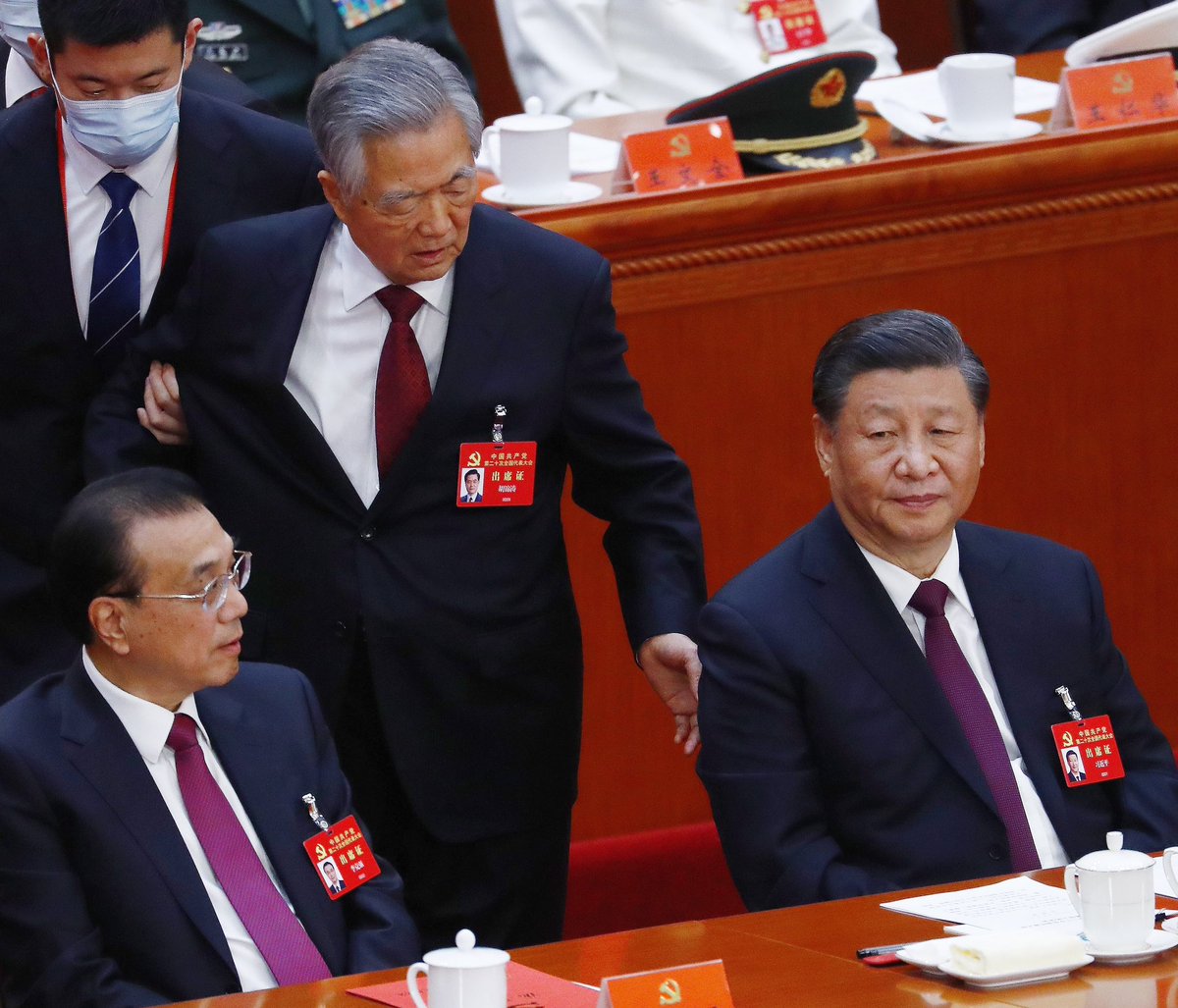 Gomezs_Addams's tweet photo. Xi Jinping is fucking ruining China https://t.co/oF8w1CvL8V