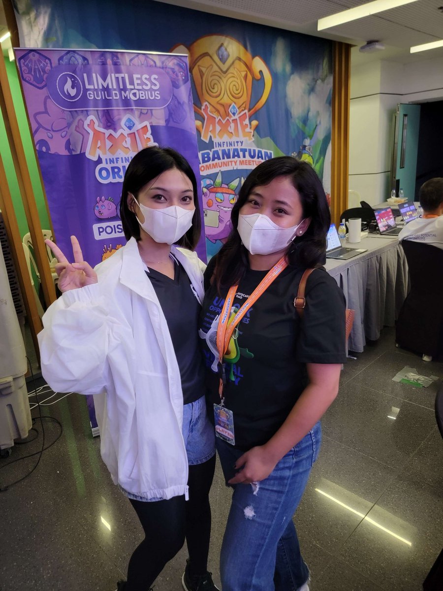 Luna121999's tweet photo. 2 pictures and Marites Time with my Bebe @chippu98 at #CabsyCon π
#Salamataxie https://t.co/9VU72tbHX3