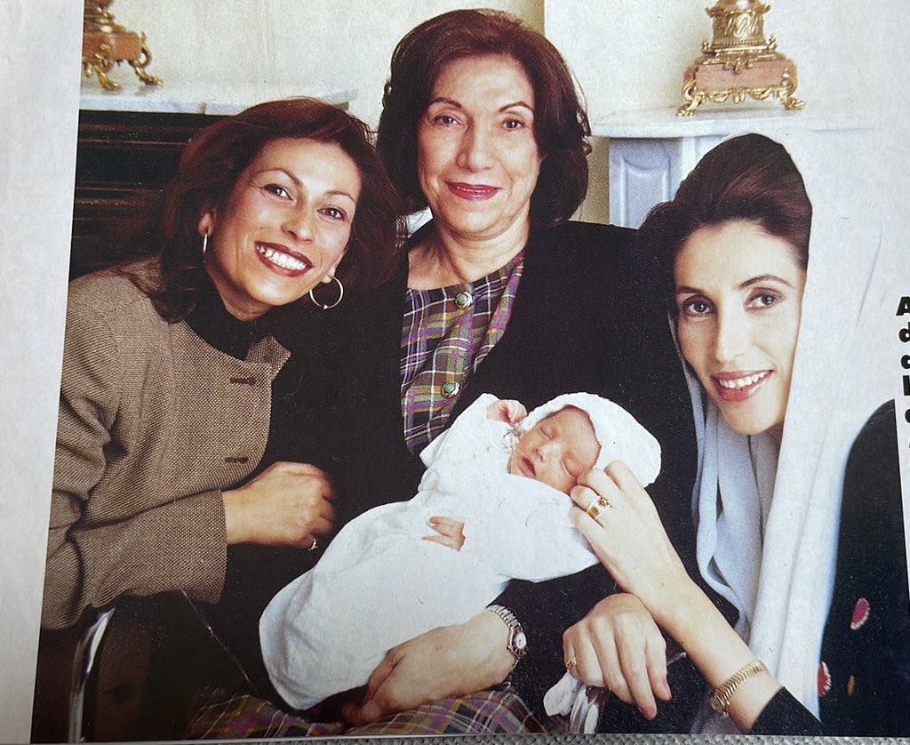 BakhtawarBZ's tweet photo. 🤍 https://t.co/tBGru1G0pw