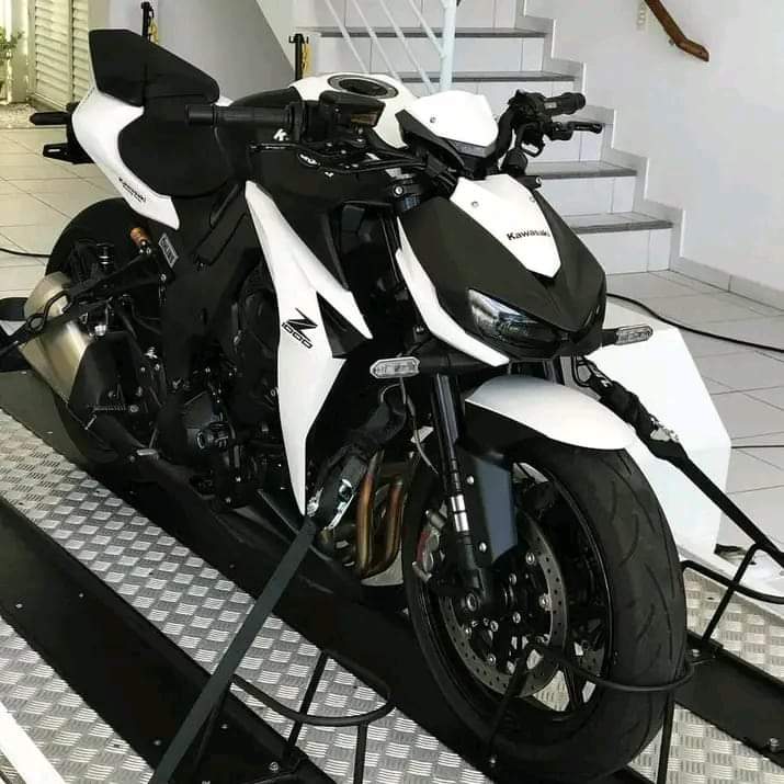 Z1000