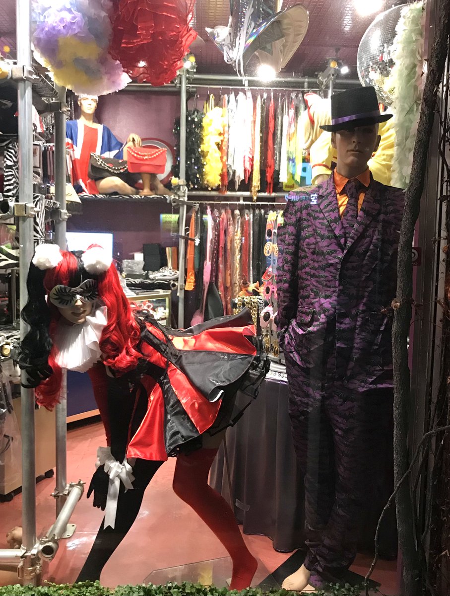 vftq12shop's tweet photo. 🃏♥️JOKER♥️🃏
•
ビフ的・ジョーカー🃏とハーレイクイン♥️
•
•
#joker #harleyquinn #halloween #cordinate #costume #vftq #ジョーカー #ハーレイクイン #アメコミ #コスチューム #ハロウィンコーデ #ビフテキ https://t.co/YkpLnPUr0C