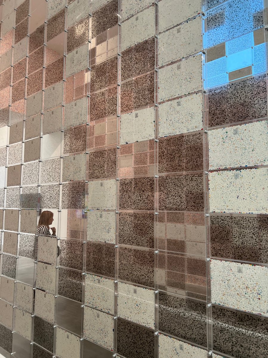 The last week to see the exhibition <a href="/HENI/">HENI</a> <a href="/hirst_official/">Damien Hirst</a> #thecurrency