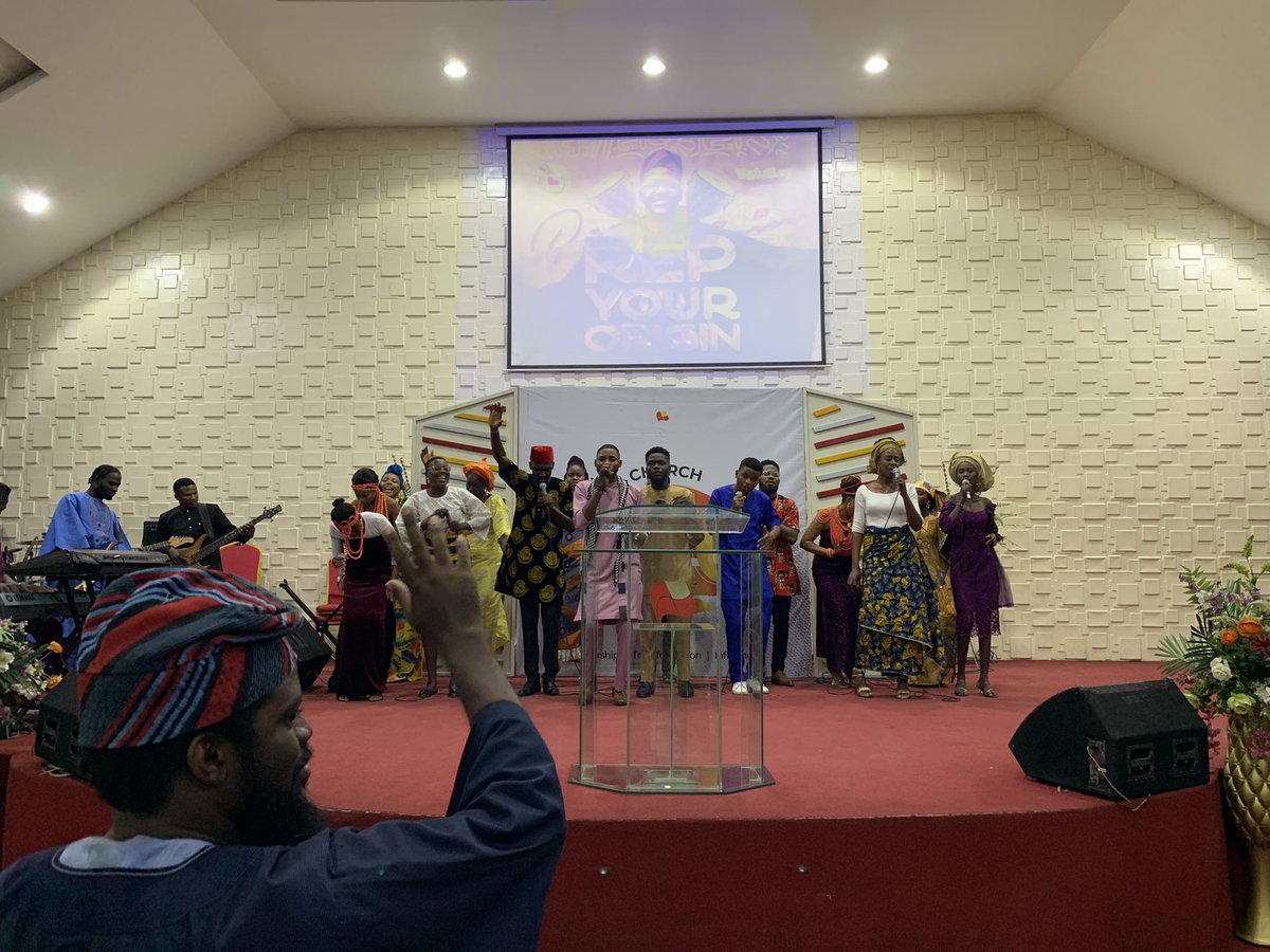 Church316's tweet photo. Different cultures but united in Christ!
How do you worship God in your Language?
#SundaysAt316
#repyourorigin
#TFOLC https://t.co/Jd4TQo7NHd