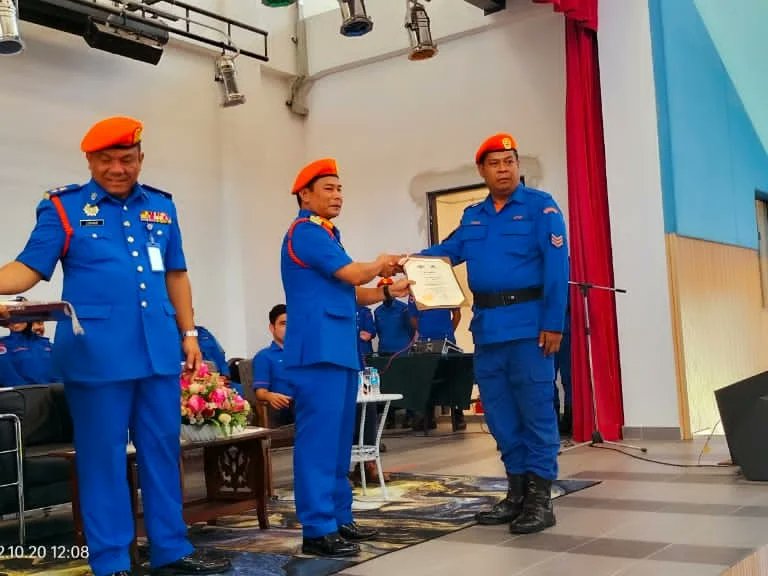 Angkatan Pertahanan Awam Malaysia (APM) tweet media