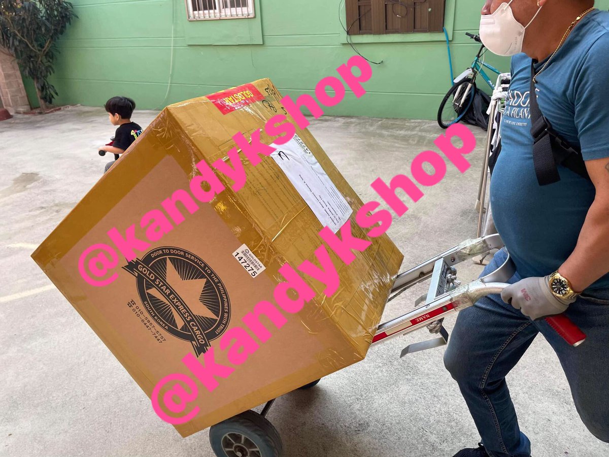 kandykshop's tweet photo. #kandyKUPDATES #kandyKPROOFS

Box 9 (jumbo box) were picked up by goldstar korea courier, hindi na kasya sa 2 mini box ung items kaya nilipat ni consol sa jumbo box.

TN: GSK147275

You can track the status of box here:
https://t.co/I03b0YDz7D

Thankyousomuch for trusting 🫶🏻🙇‍♀️ https://t.co/d4E2uQEsw5