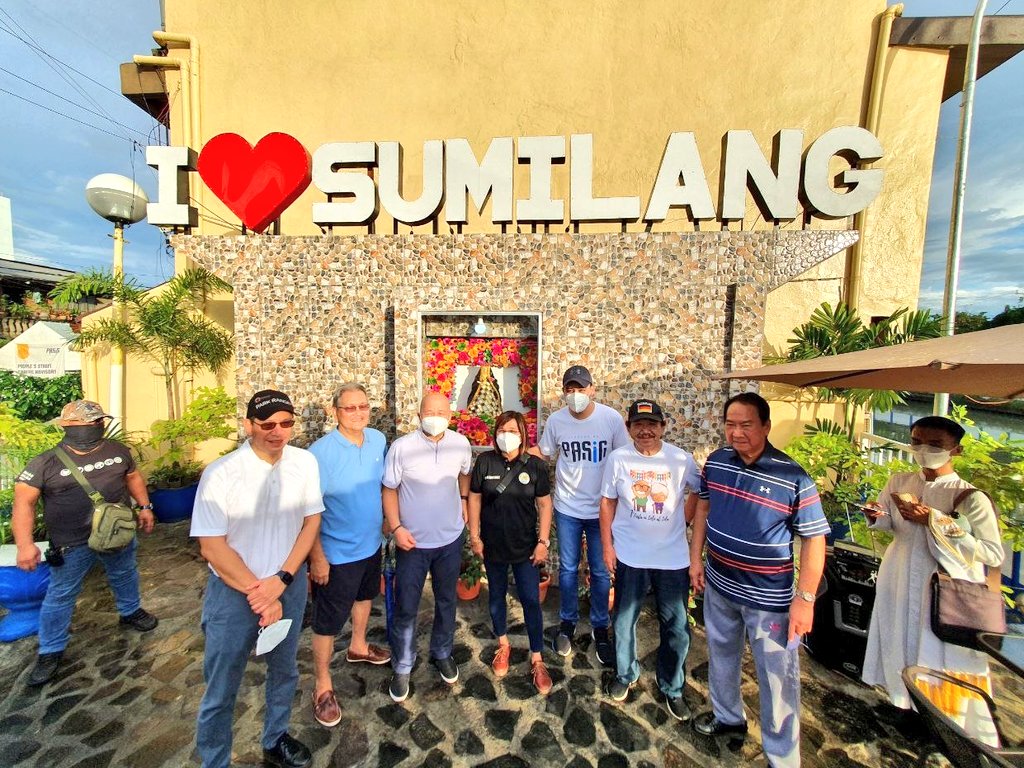 VicoSotto's tweet photo. Nice pocket park at Brgy Sumilang. Commendable effort by the barangay to improve open spaces in our city https://t.co/8fdOL0DQ0i