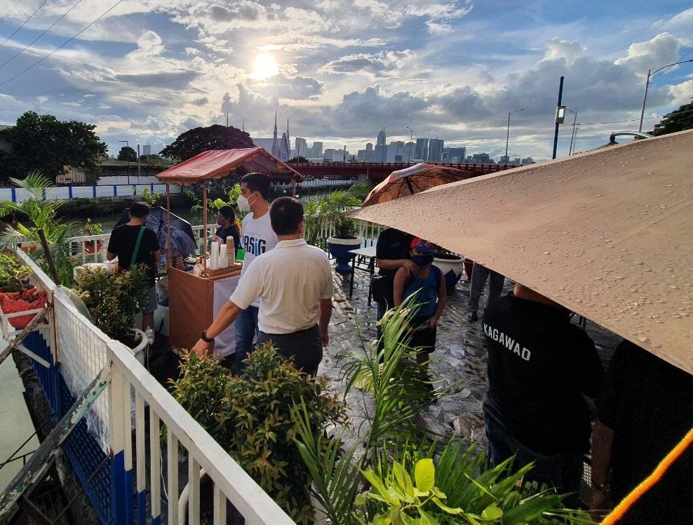 VicoSotto's tweet photo. Nice pocket park at Brgy Sumilang. Commendable effort by the barangay to improve open spaces in our city https://t.co/8fdOL0DQ0i