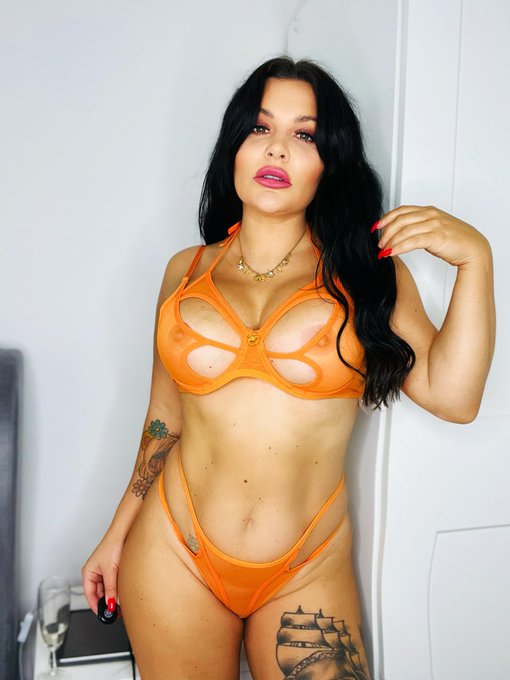 Who&rsquo;s ready for Halloween? 🎃 https://t.co/XUzs3TBfOh<a href="/tag/retweet"class="tags"><span>#retweet</span></a>