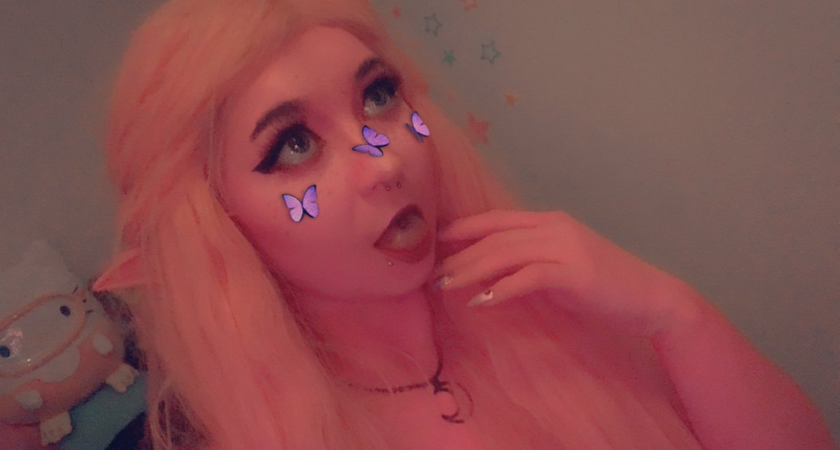 CelesteStar69's tweet photo. Hereโs a little sneak peak at next weeks content ๐ #egirl #alienprincess https://t.co/zRMEQCMi2b