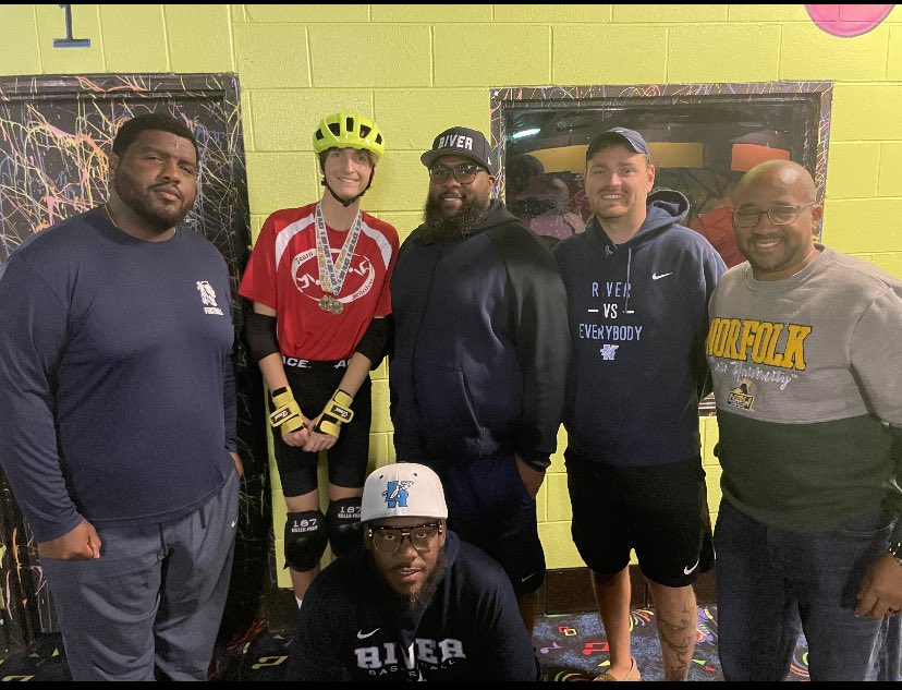 IRHSfootball's tweet photo. Coaches got out and supported our football manager Nate Burkholder in his skating competition today! 
#EARNIT https://t.co/A6hLhkxbiZ