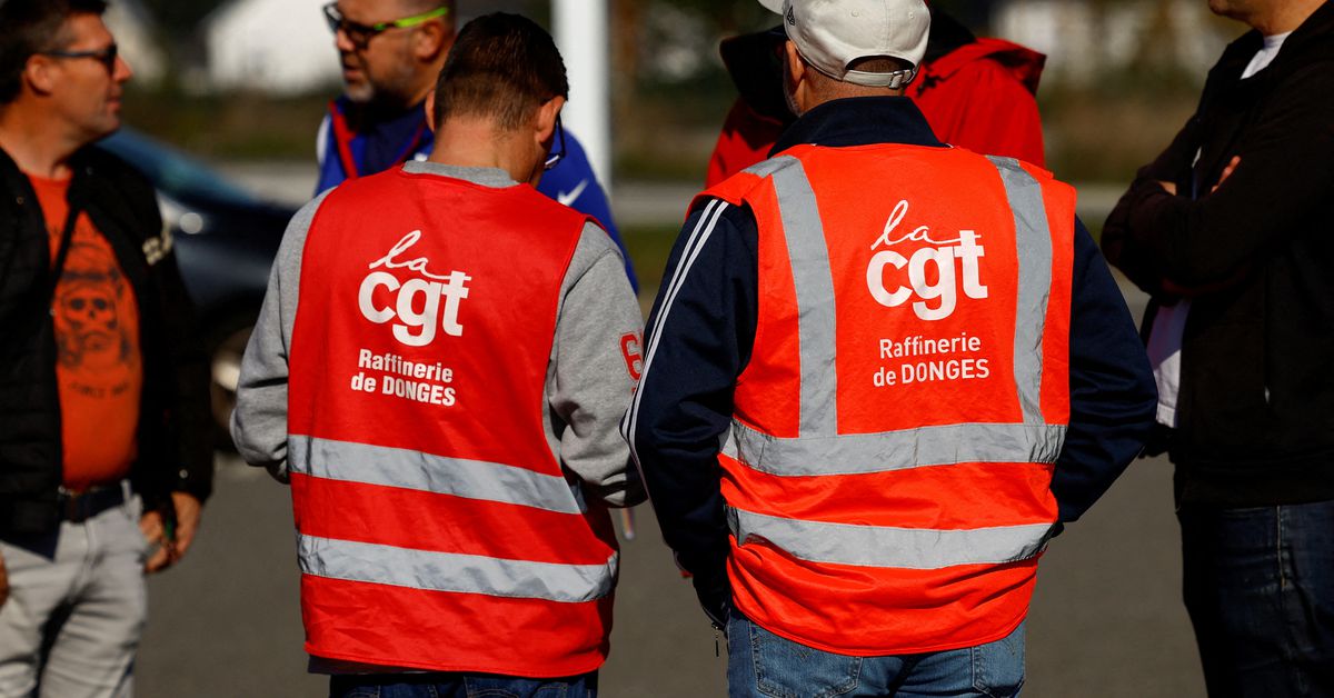 French government: on right track over further easing petrol supply problems reut.rs/3gzH3oX