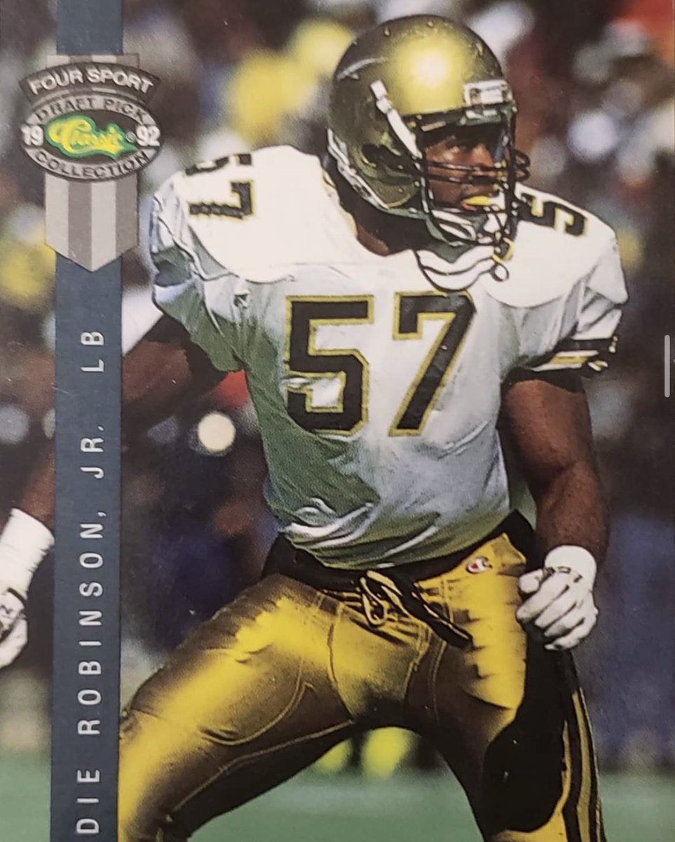 issaColeWorld3's tweet photo. IT’S CLASSIC WEEK!
Let me drop a few facts about our coach.
🐝Native of New Orleans
🐝Attended #BAMASTATE on an academic scholarship
🐝Lettered in football all 4yrs/earned All-SWAC
🐝SWAC Defensive Player of the Year
🐝youngest inductee in SWAC Hall of Fame in 1998
#swamas1 https://t.co/txPPG8Gb4t