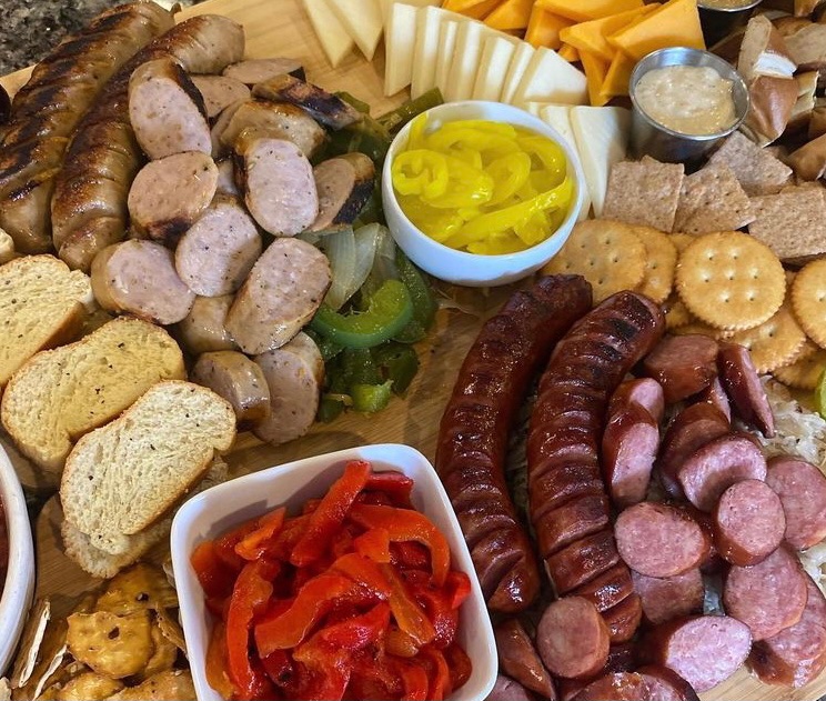 Easy Game day spread for #SundayFunday #BlackForestBratwurst #Bratwurst #BestWurst #BFBratwurst #GameDay #CharcuterieBoard #Charcuterie #CharcuterieBoards #CharcuterieBoardsOfInstagram #Sausage #Football #FootballSunday
