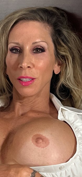 Morning tweeters! https://t.co/TrjWgUG52c<a href="/tag/cougar"class="tags"><span>#cougar</span></a><a href="/tag/bbc"class="tags"><span>#bbc</span></a><a href="/tag/milf"class="tags"><span>#milf</span></a><a href="/tag/blowjob"class="tags"><span>#blowjob</span></a><a href="/tag/deepthroats"class="tags"><span>#deepthroats</span></a>