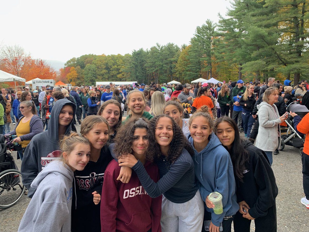 Our Girls Varsity Soccer team at the Walk For Wishes fundraiser. A fundraiser that supports granting life-changing wishes for children with critical illnesses. ⚽️🙏 #Opride