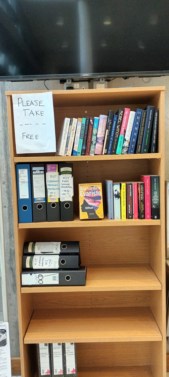 OwensEmer's tweet photo. Sharing is caring 🌳 @BusinessAtUL https://t.co/1D9ehzubRU