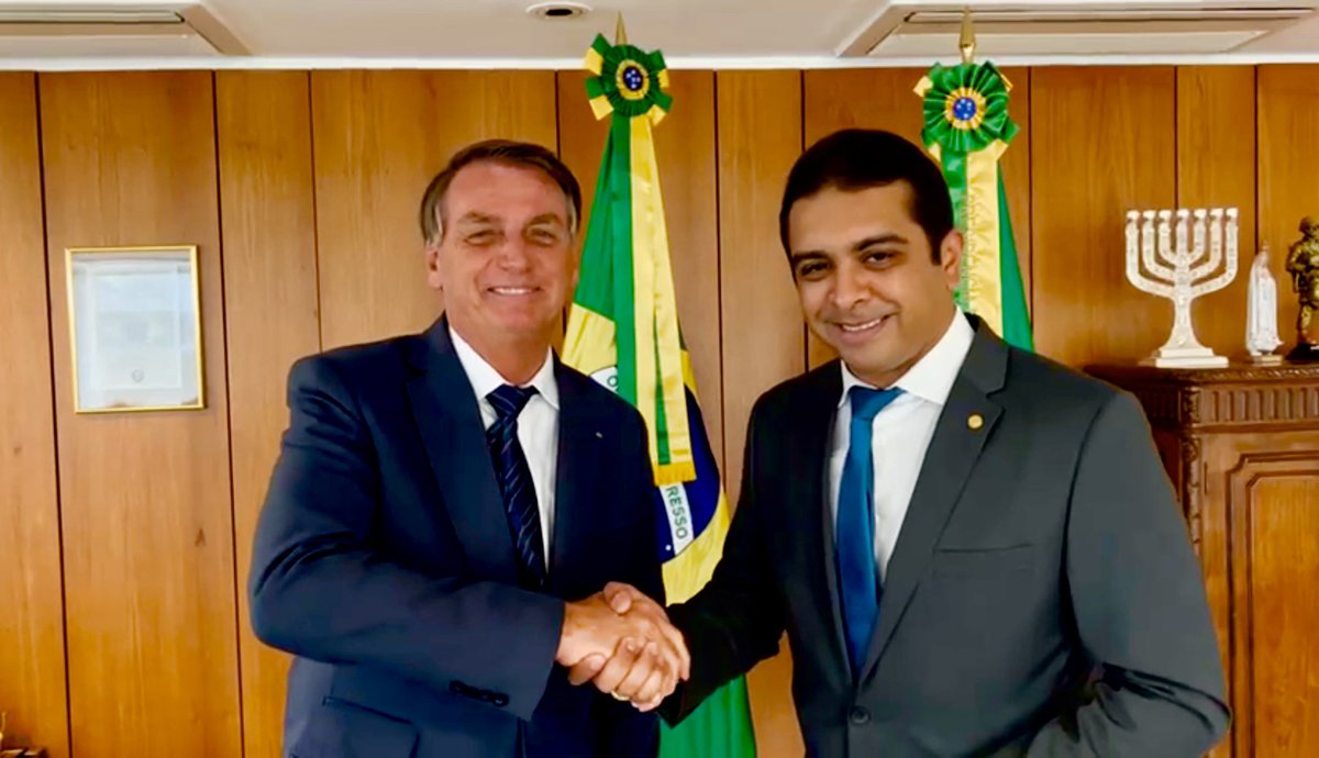 fernandorodolfo's tweet photo. Faltam 7 dias pra reeleger o capitão do povo! @jairbolsonaro https://t.co/KnhSXSt6AW