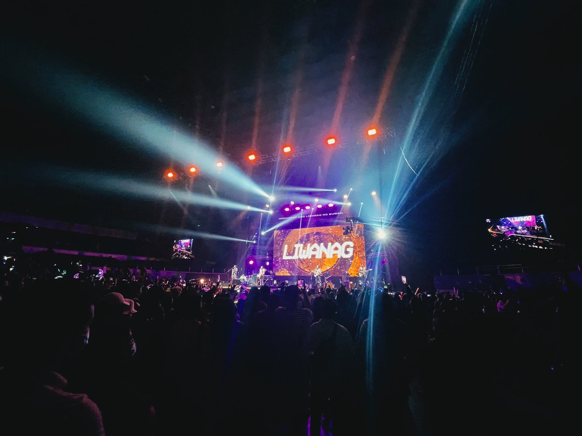 viva_records's tweet photo. Maraming Salamat Juanistas at Araneta sa pagsama sa The Juans IHATID kayo sa ating PINAKAHIHINTAY, #TheJuansLiveInAraneta! ❤️

Congratulations, @TheJuans_BAND ✨ https://t.co/UnXPPpVVNz