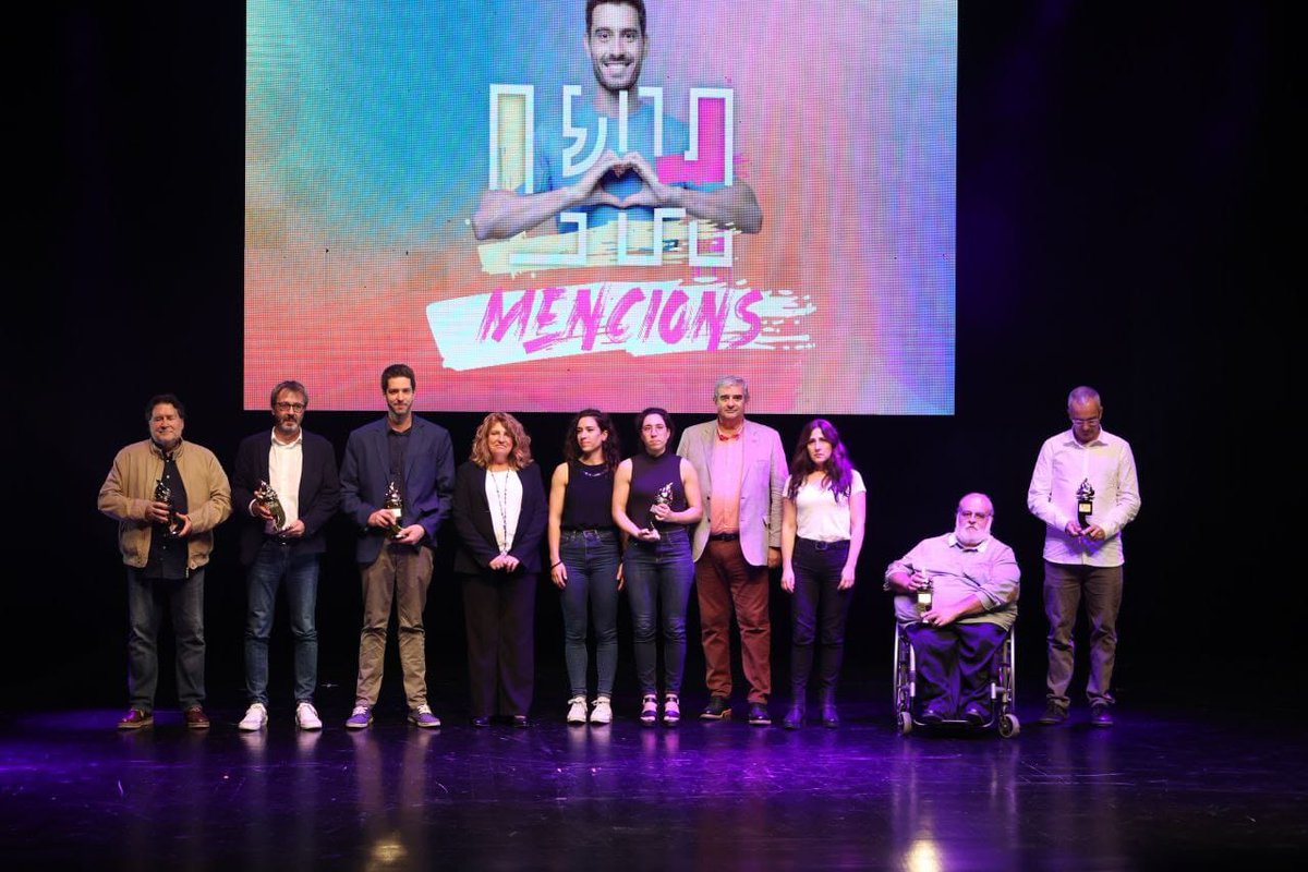 👉 I a la Nit de l'Esport van rebre una menció especial per la seva trajectòria al món esportiu de #LHospitalet:

▶️ Juan Luis Giménez, pels seus 26 anys com a president del Club de Beisbol i Softbol Hèrcules L’Hospitalet.

▶️ <a href="/CNLHospitalet/">Natació L'Hospitalet</a>, pel 50è aniversari del club.