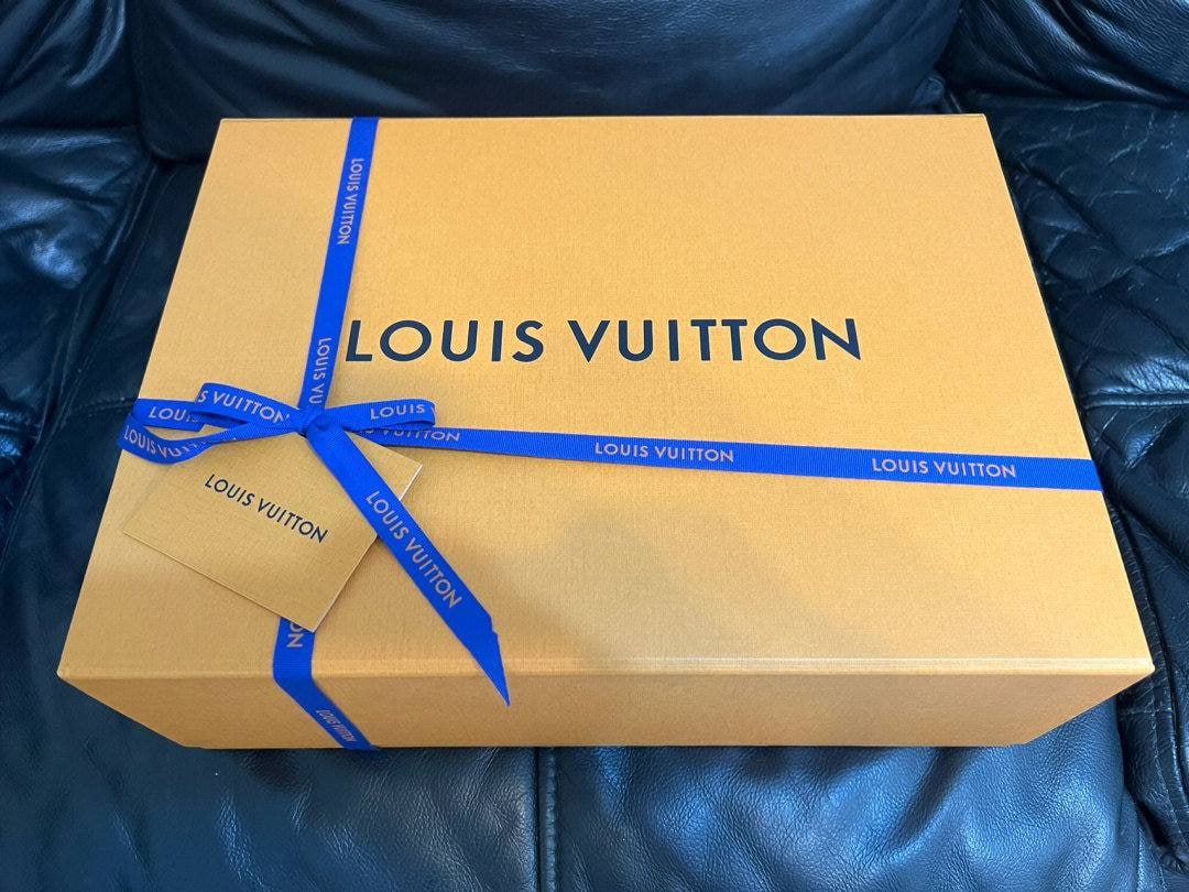 KassandaWilliam's tweet photo. Sassy but still classy. #Iloveyouself 
#LouisVuitton #luxurymoments https://t.co/xUQ5553tlv
