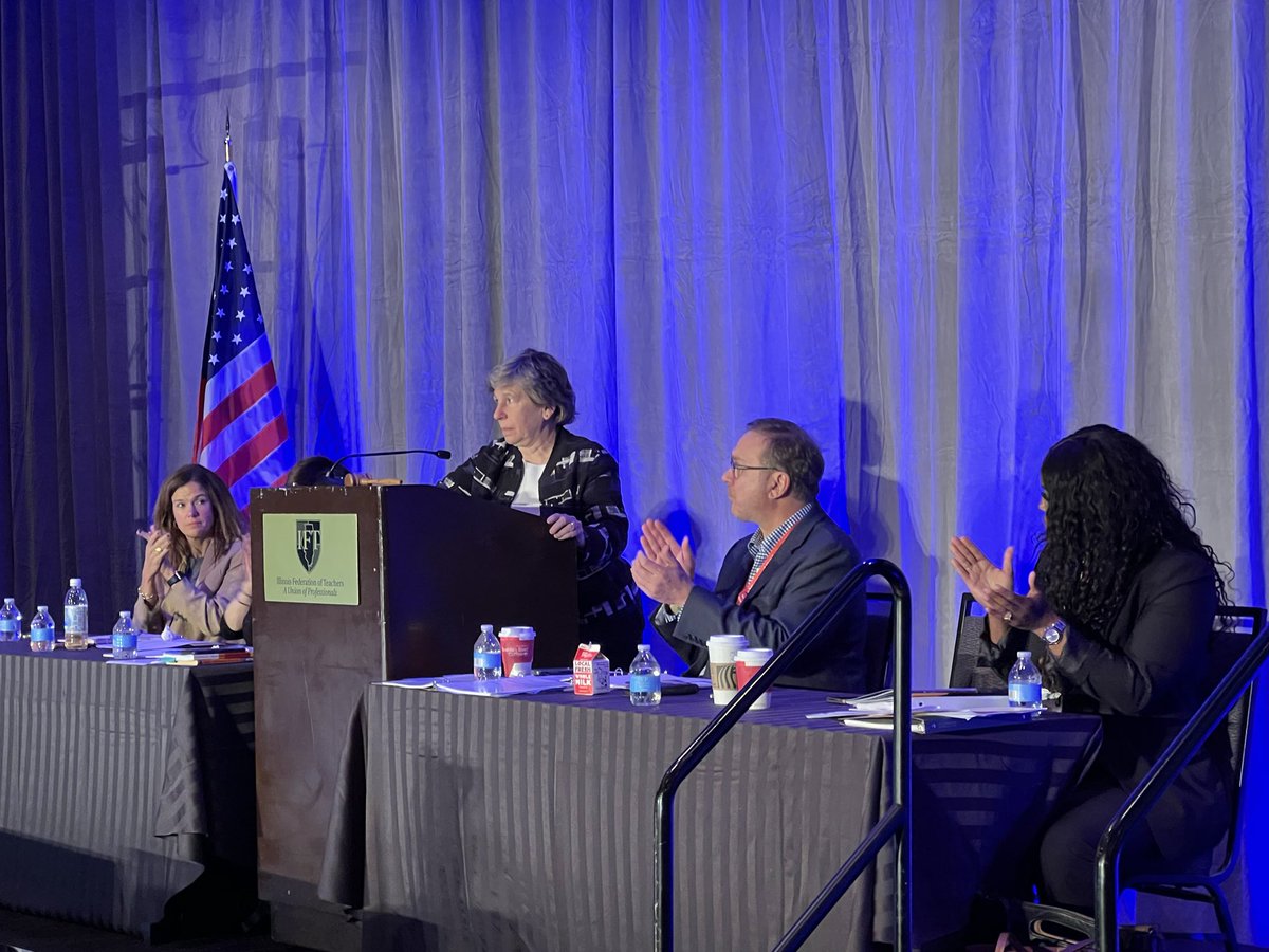 .⁦<a href="/rweingarten/">Randi Weingarten 🇺🇸 🖇️👩‍🎓📚</a>⁩ making the case to ⁦<a href="/iftaft/">IL Federation of Teachers</a>⁩ delegates on the importance of the 2022 election so that we continue to have a democracy.  We are back to “who’s side are you on? #AFTvotes