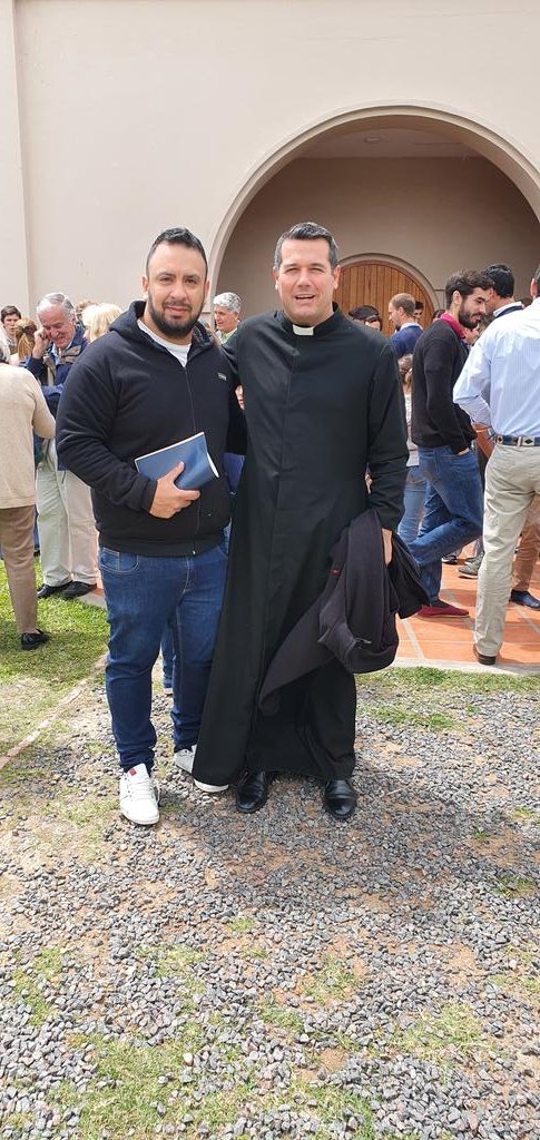 PJavierOR's tweet photo. Bienvenido @RApologetico al santo sacrificio Misa, donde Nuestro Señor se ofrece por el perdón de nuestros pecados https://t.co/ZssKiTNmox