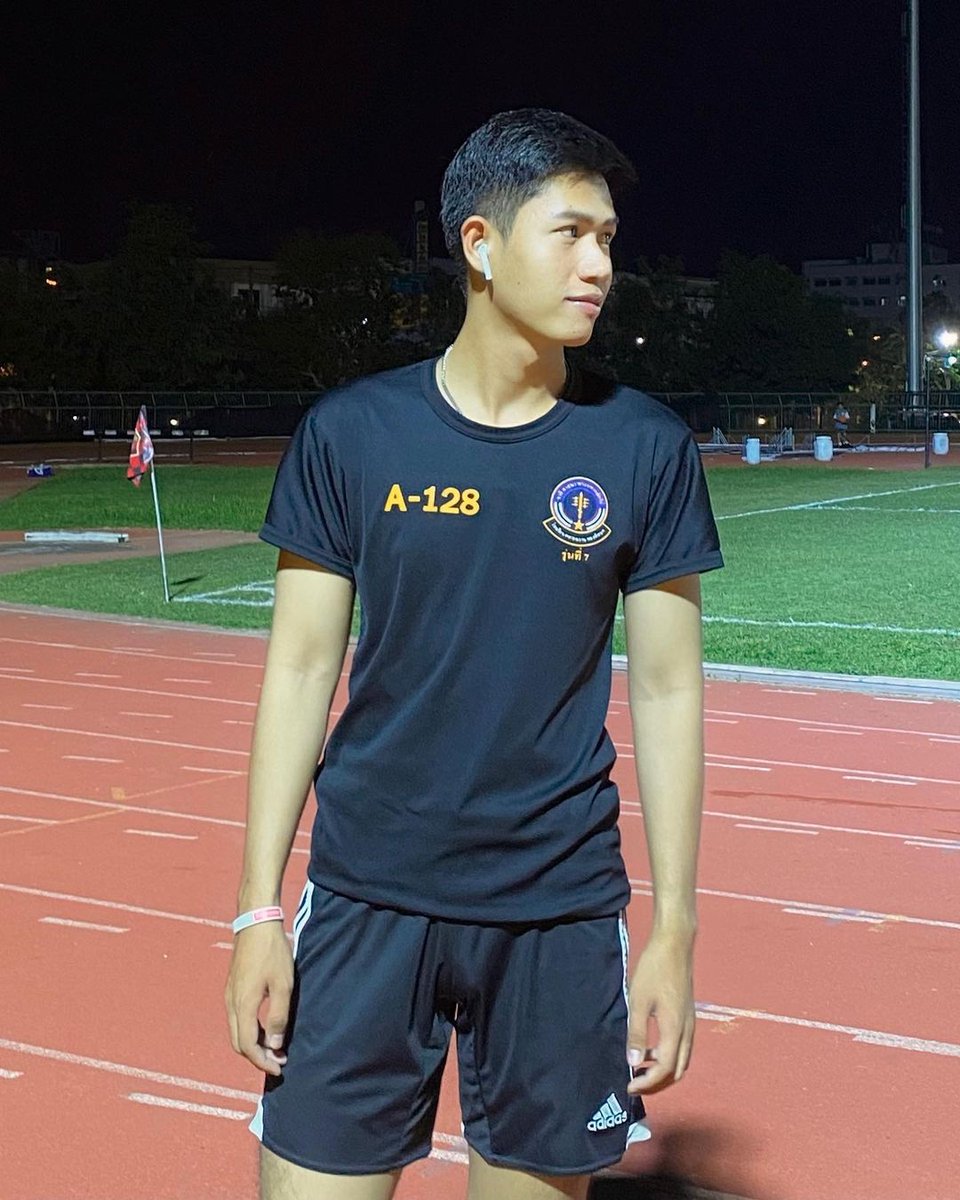 ejaisingig's tweet photo. ชุดบอลกะเป้าตุงๆ นี่มันสุดยอดปัจจัยกระตุ้นจริงๆ https://t.co/rTh2ulFwd1