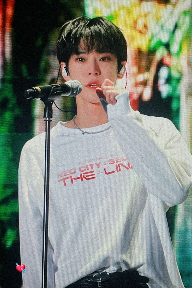 kibumlovesme's tweet photo. my most beautiful boys with tears coming out of their pretty eyes have such pure hearts MUST PROTECT 💎💚
#doie #key #doyoung #kibum #NCT127_NEOCITY_THE_LINK 
#GOAT_IN_THE_KEYLAND https://t.co/NSOEe7qyF0