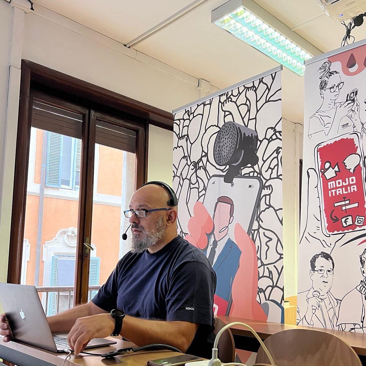 Grazie a Fabrizio Arnone che nel primo webinar della seconda giornata di Mojo Festival, si è occupato di spiegare come si possano aumentare le visualizzazioni nei video con Seo. Restate connessi per il prossimo corso in compagnia di Valentina Corona! #mojoitafest #mojoita