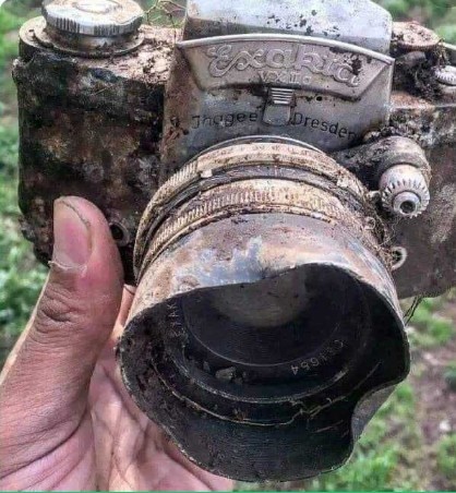 NtateMax1's tweet photo. The camera that shot when Kaizer Chiefs won the cup https://t.co/tJSJYmMMPg