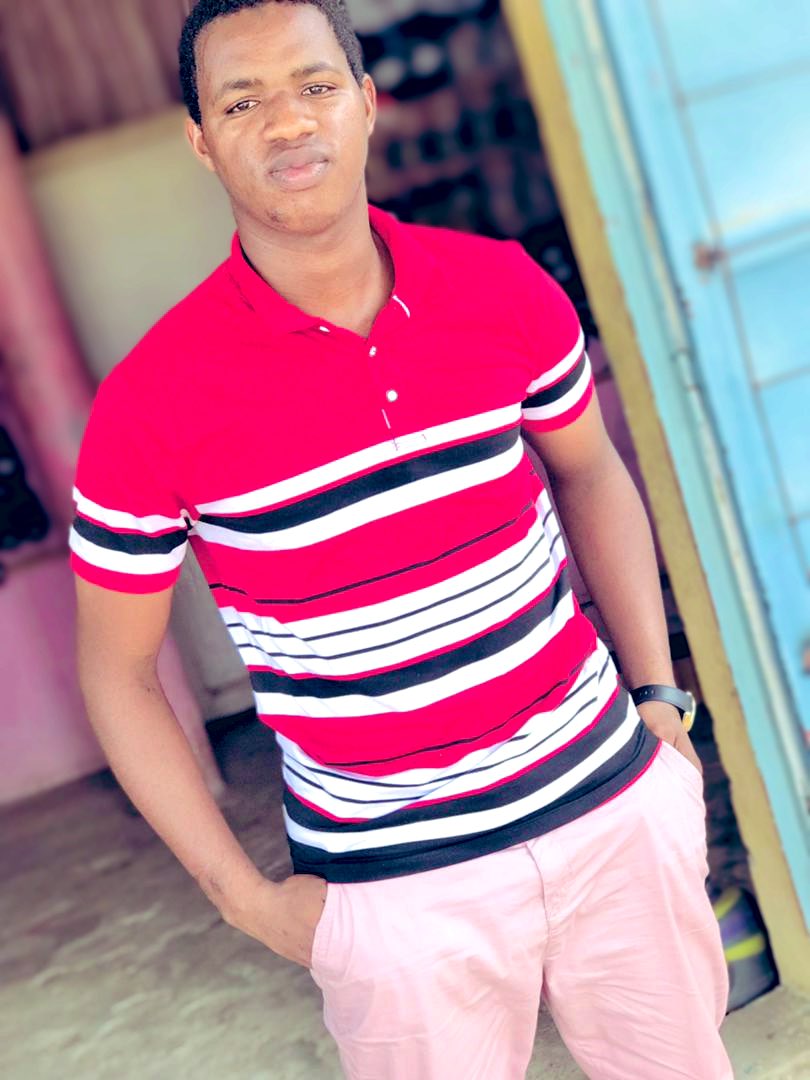 LechercheurD's tweet photo. a chaque fois on gagne quelque chose alors donnons nous la force @Frenkidejong##🇬🇳🇬🇳 https://t.co/p19Kdy27Be