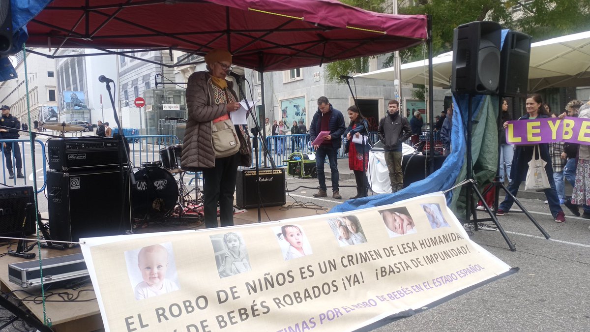 MIS NIÑOS ROBADOS (@bebes_robados_) on Twitter photo Pilar Navarro, víctima del robo de su hija e integrante de nuestra asociación, lee el largo listado de agradecimientos, habéis hecho posible este acto. Asociaciones,grupo de música <a href="/sublevados/">Sublevados oficial</a>, todos los actores/actrices,activistas políticos y a las víctimas por poner la cara ❤️ Pilar Navarro, víctima del robo de su hija e integrante de nuestra asociación, lee el largo listado de agradecimientos, habéis hecho posible este acto. Asociaciones,grupo de música <a href="/sublevados/">Sublevados oficial</a>, todos los actores/actrices,activistas políticos y a las víctimas por poner la cara ❤️