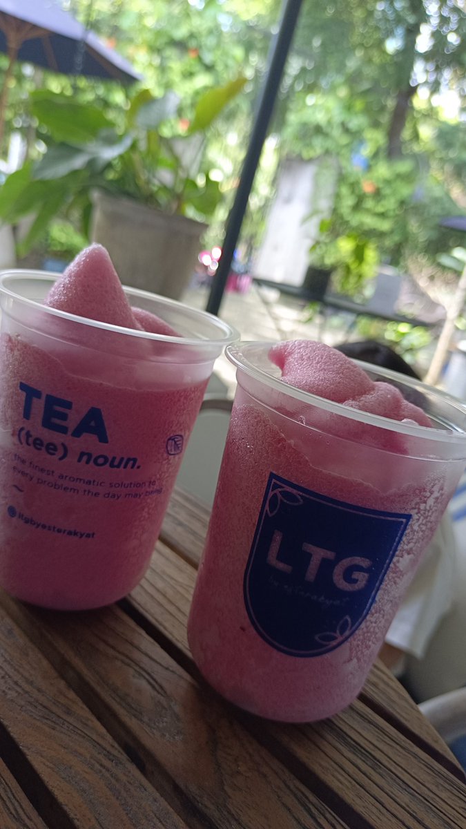 Sarapan pagi tadi disponsori <a href="/esterakyat/">Esterakyat</a> sbg salah satu sponsor #FNQuiz. Thank you <a href="/esterakyat/">Esterakyat</a> <a href="/FansNerazzurri/">FN</a> 😘🙏💕 Jgn lupa difollow dan dikunjungi buat yang di Jakarta ~